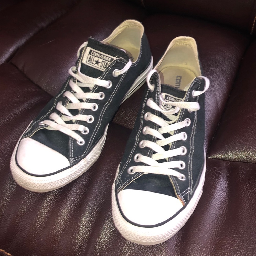 Men’s size 10 converse